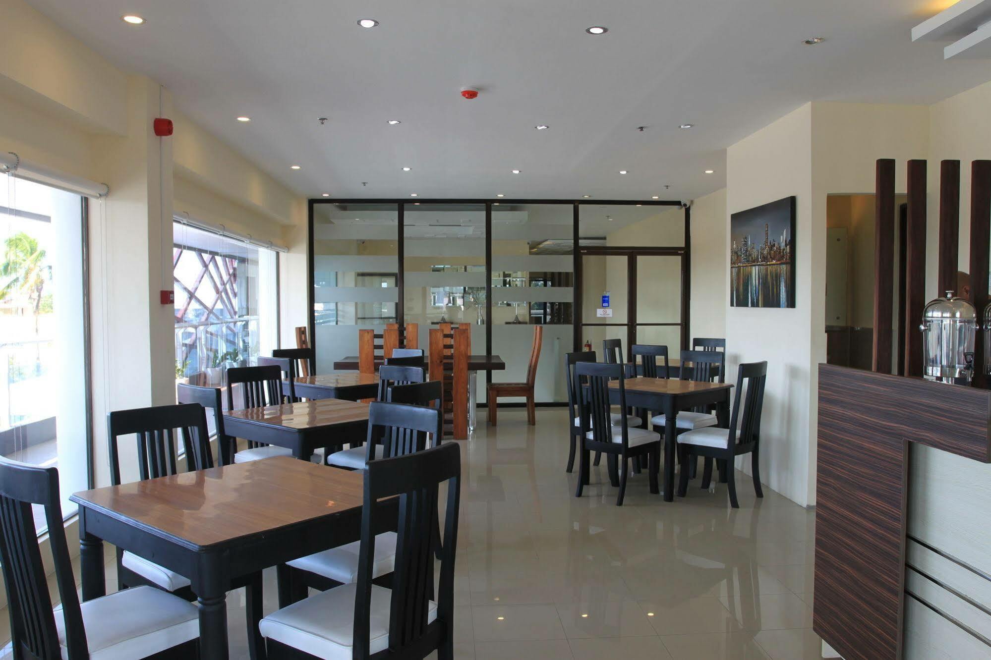 Sumo Asia Hotels - Davao Exterior photo